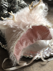 Blythe Shabby Blush Pink Deer Hat. 🦌