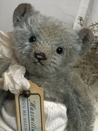 Hug Me Again Collectible bear "Maximilian" standing about 6 inch tall.