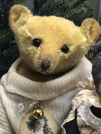 🎄 Hug Me Again Collectible bear "Tinsel Tim" standing about 10.5 inch tall.