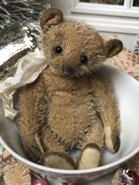 Hug Me Again Collectible bear "Little Holly spark" standing about 6 inch tall.