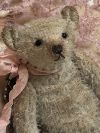 🎄 Hug Me Again Collectible bear "Little Stockingsworth" standing about 4.5 inch tall.