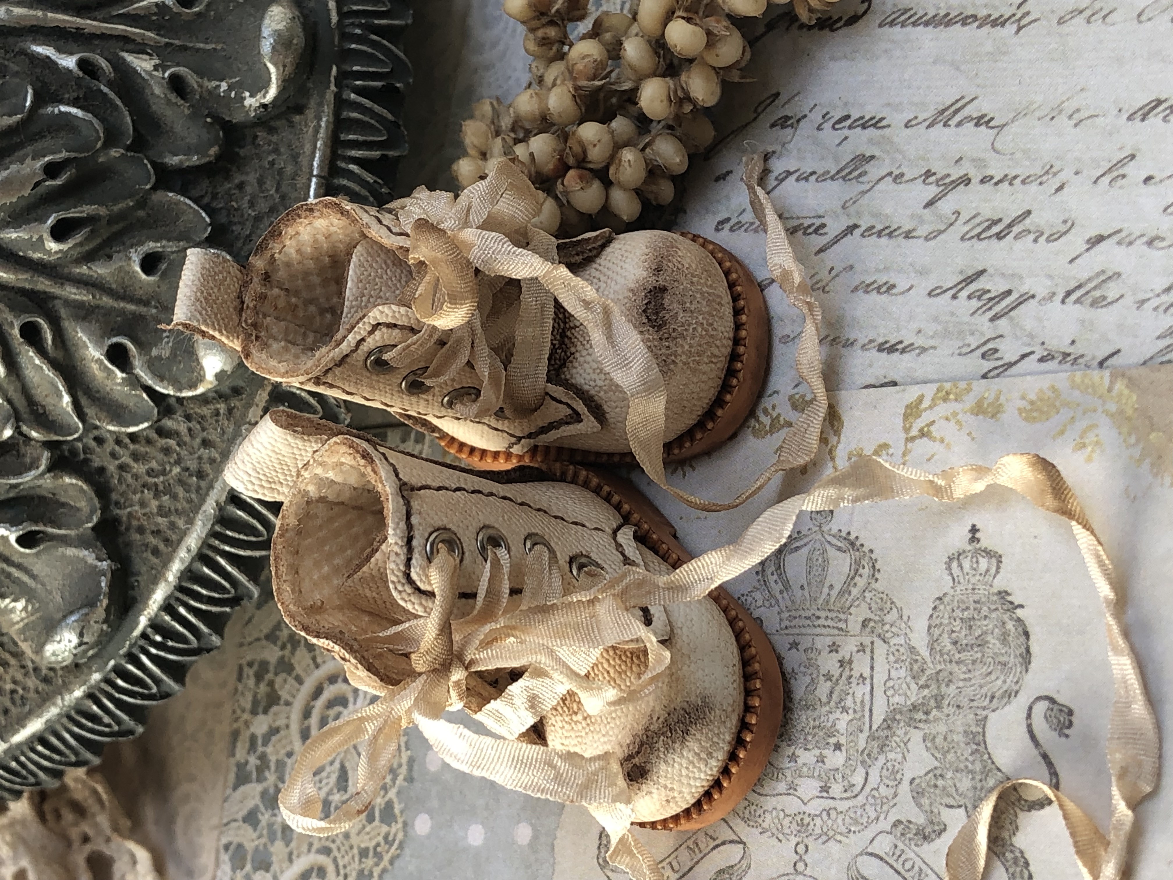 Shabby Chic aged boots for Blythe.