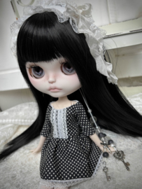 Customized Blythe Doll Viola, OOAK