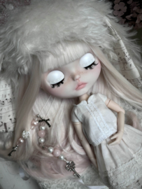 Customized Blythe Doll Lucy, OOAK