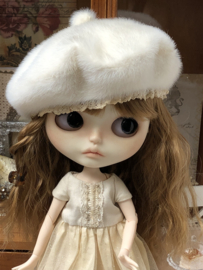 Shabby Chic vintage style Beret for Blythe TBL doll.