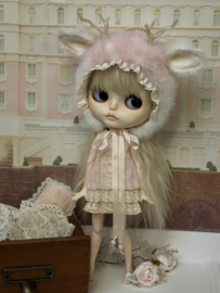 Blythe Fluffy Fawn Deer Hat 🦌 soft pink.
