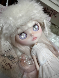Customized Blythe Doll Lucy, OOAK