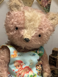 🌺 Whimsical Hug Me Again Collectible bear "Dumdum" standing about 10.5" inch tall.