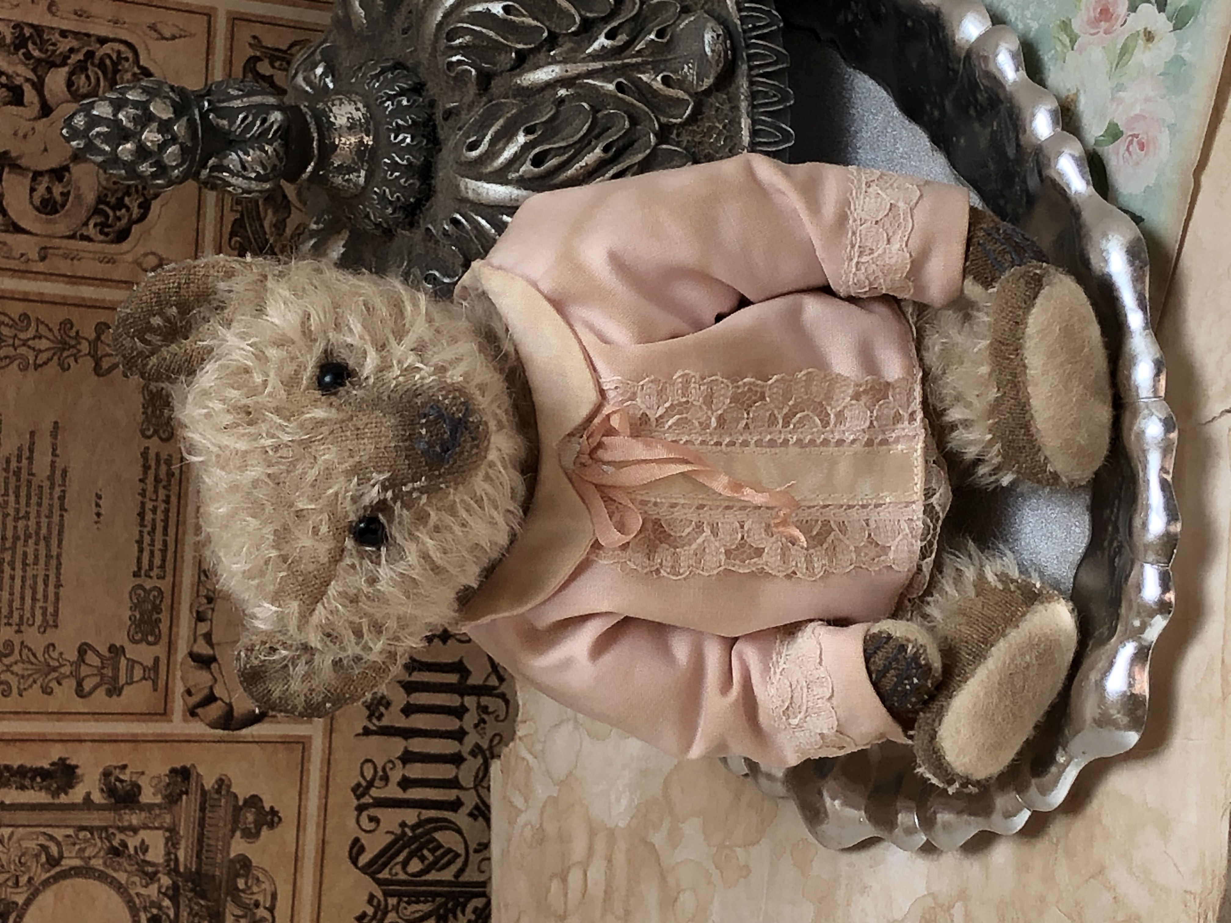 Hug Me Again Collectible bear "Frankie" standing about 7.5 inch tall.