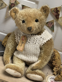 🌺Hug Me Again Collectible bear "Monty" standing about 12.5 inch tall.