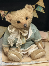 Hug Me Again Collectible bear "Vincent" standing about 12 inch tall.