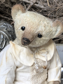 Hug Me Again Collectible bear "Wallace" standing about 6.5 inch tall.