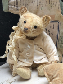 Hug Me Again Collectible bear "Tiny Tom" standing about 6 inch tall.