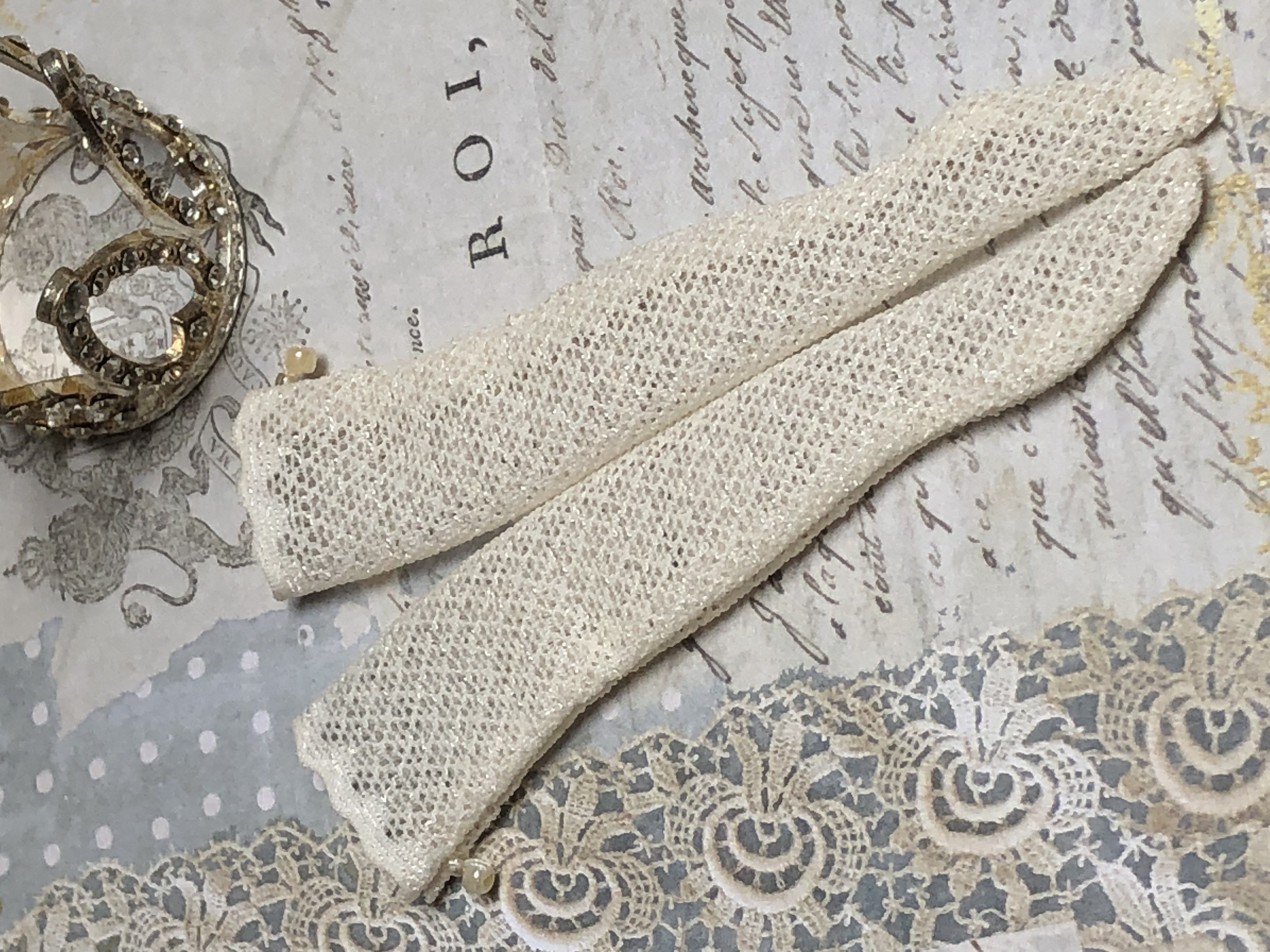 long lace stockings for Blythe or Blythe like doll.