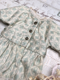 Shabby Chic vintage style dress for Blythe TBL doll.