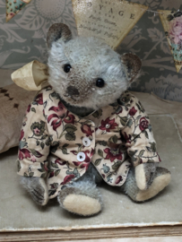 Hug Me Again Collectible bear "Little Pooch" standing about 6 inch tall.