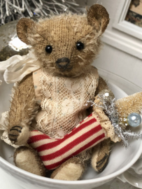 Hug Me Again Collectible bear "Little Teddy Twinkle" standing about 6 inch tall.