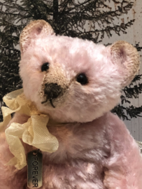 🎄 Hug Me Again Collectible bear "Lil' Angel" standing about 6 inch tall.