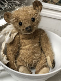 Hug Me Again Collectible bear "Little Teddy Twinkle" standing about 6 inch tall.