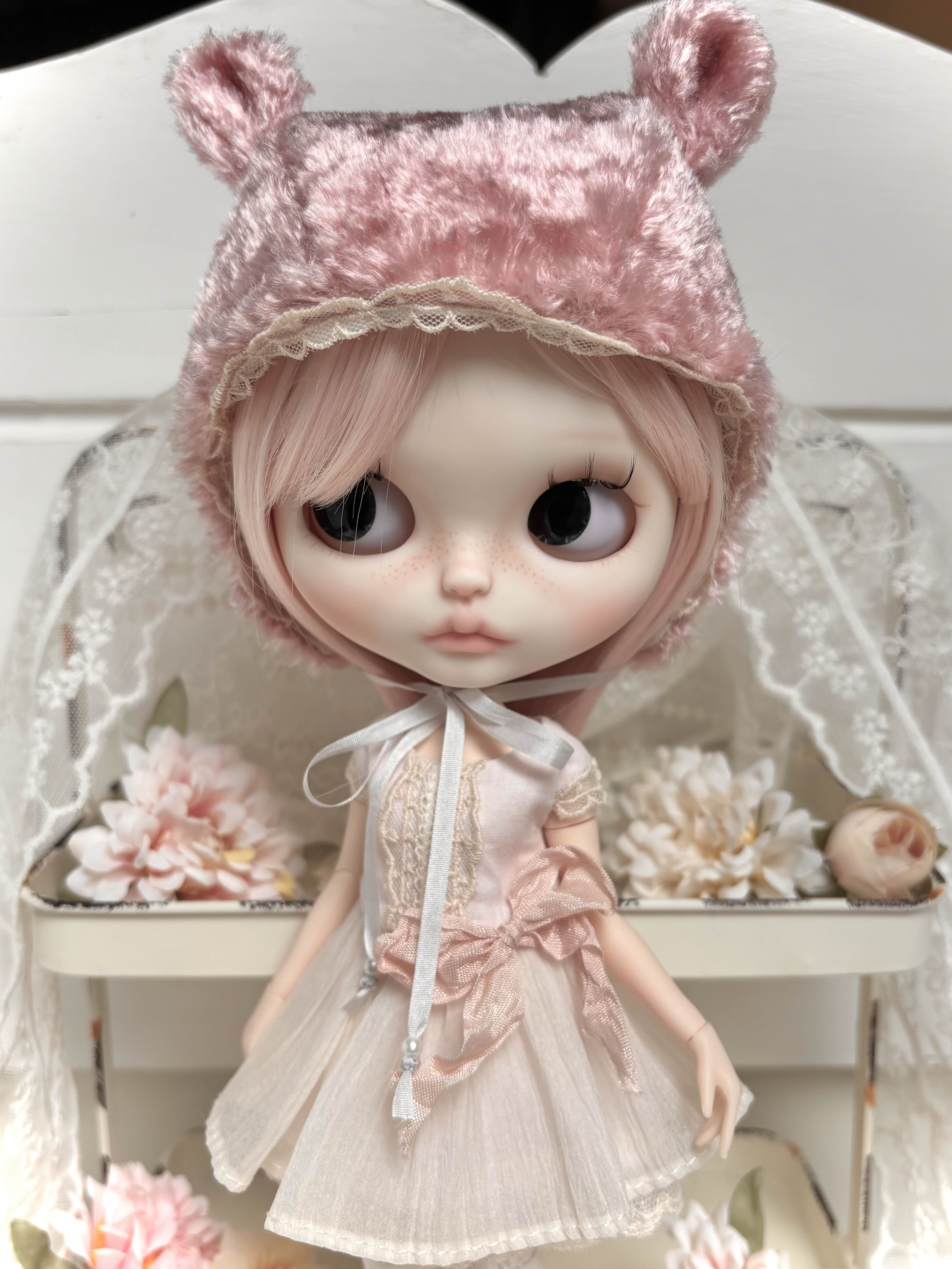 Customized Blythe Doll Alice, OOAK