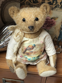 Hug Me Again Collectible bear "Wilkie" standing about 7 inch tall.