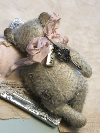 🎄 Hug Me Again Collectible bear "Little Stockingsworth" standing about 4.5 inch tall.