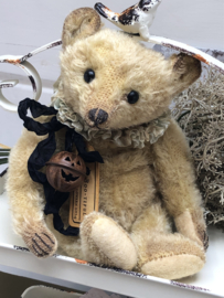 Hug Me Again Collectible bear "Boo-Tiful" standing about 9" inch tall.
