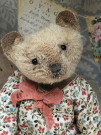 Hug Me Again Collectible bear "Saar" standing about 6 inch tall.