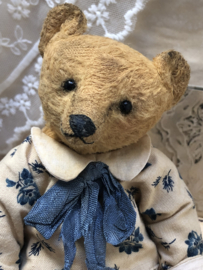 Hug Me Again Collectible bear "Philip" standing about 6 inch tall.