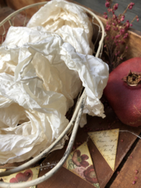 One piece of 100% Hand Dyed Silk wrinkled Ribbon. Nr.01