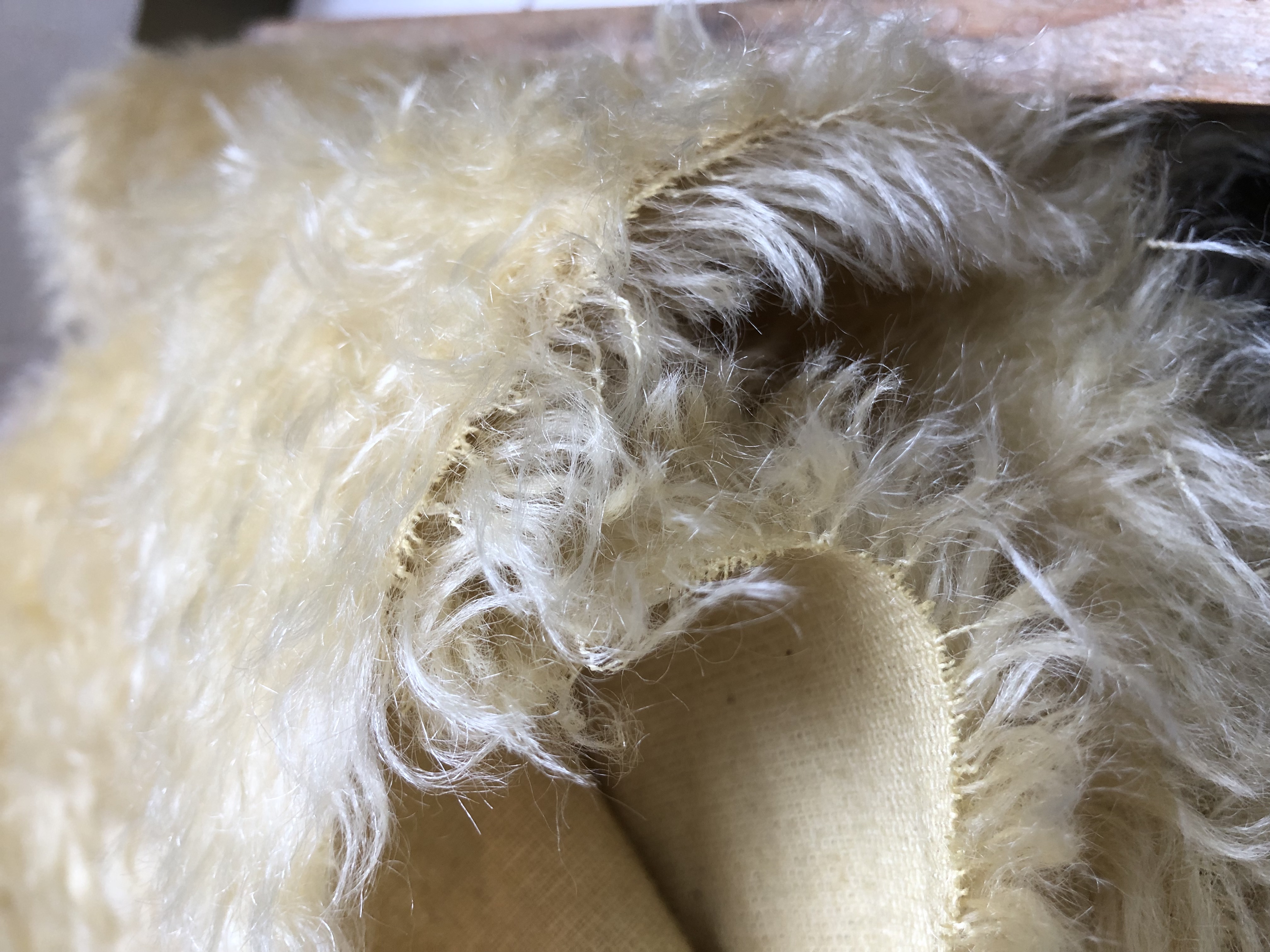 Hand dyed long, a little felted & slightly sparse mohair (24mm pile)