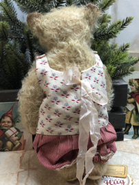 🎄 Hug Me Again Collectible bear "Christian" standing about 9 inch tall.