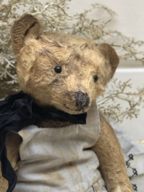 Hug Me Again Collectible bear "Miss Withcytoes" standing about 6 inch tall.