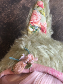 Blythe vintage floral decoration-eared rabbit hat.