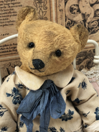Hug Me Again Collectible bear "Philip" standing about 6 inch tall.