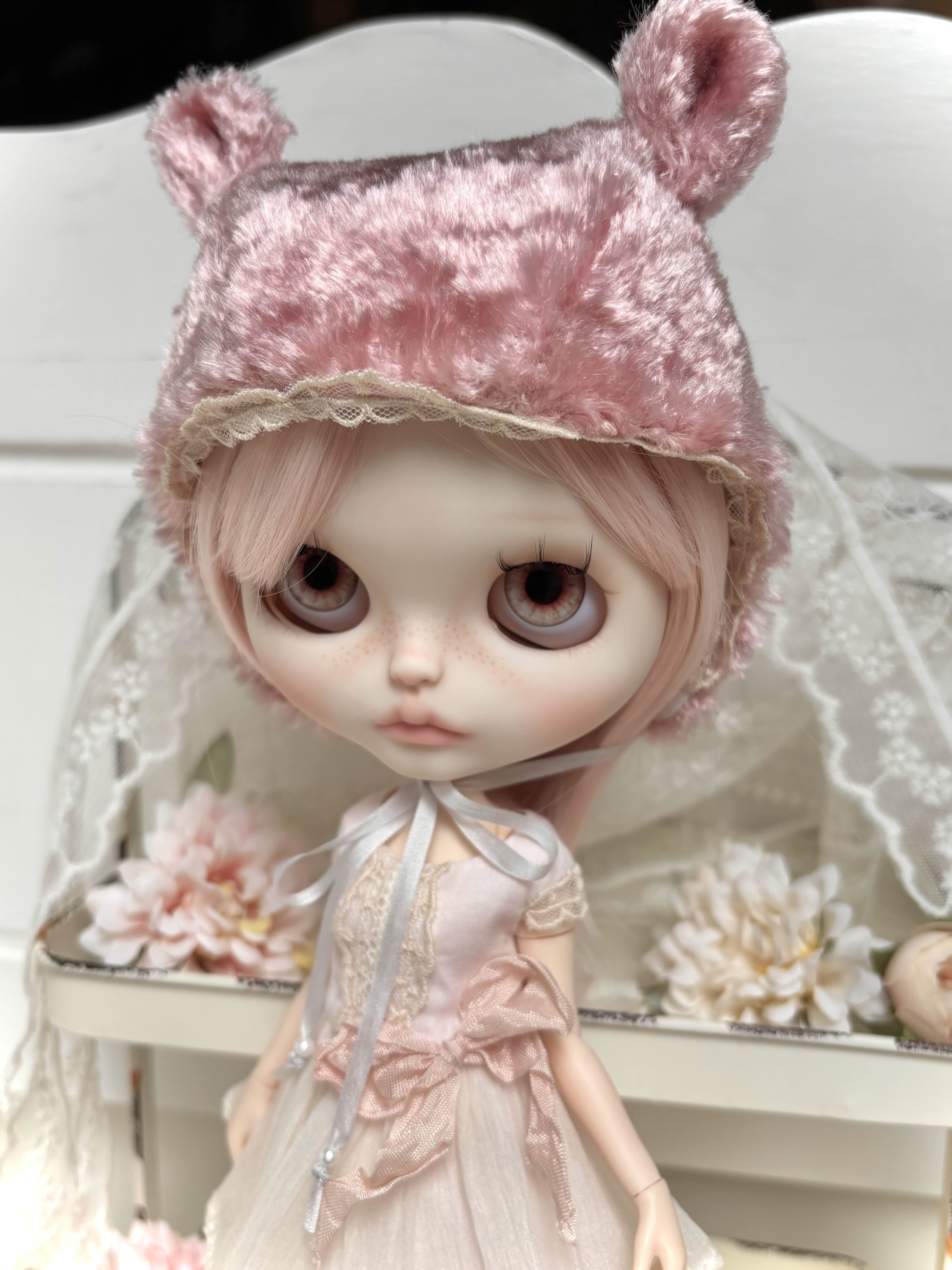 Customized Blythe Doll Alice, OOAK