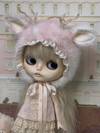 Blythe Fluffy Fawn Deer Hat 🦌 soft pink.