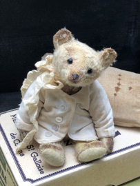 Hug Me Again Collectible bear "Tiny Tom" standing about 6 inch tall.