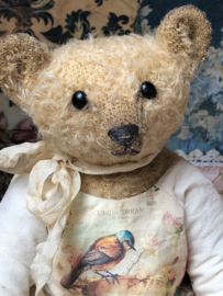 Hug Me Again Collectible bear "Wilkie" standing about 7 inch tall.