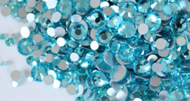 Rhinestones aqua