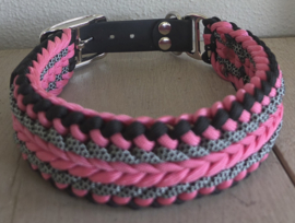 Paracord halsband roze/zwart maat L