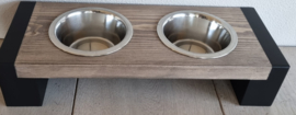 Houten honden / katten voerbak Lucky 2 bakjes  Ebben