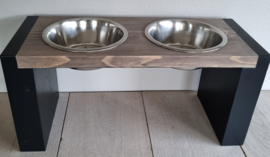 Houten voerbak Diesel