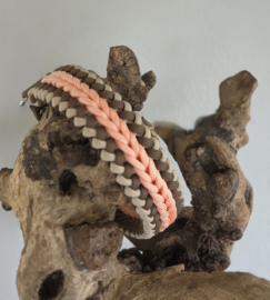 Paracord halsband bruin/zalm maat M