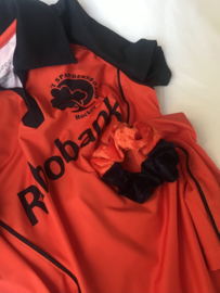 Team scrunchie Oranje/Donkerblauw