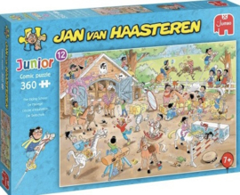 Jan van Haasteren JUNIOR  - De Manege - 360 stukjes