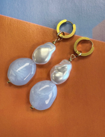 Oorringen met acryl kralen parel/lichtblauw