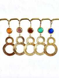 Oorbellen gouden cirkels cateye stone smaragd groen