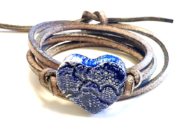 Armband leren veter met Delfts Blauw hart
