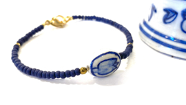 Armband blauw met Delfts blauwe kraal